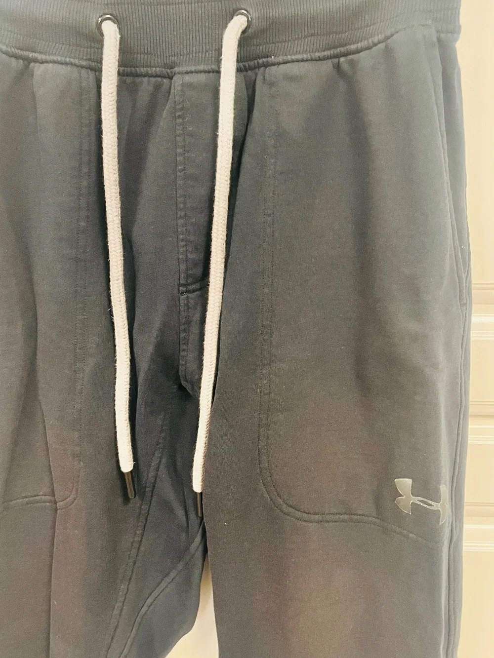 Under Armour Men's Dark Navy Athletic Joggers with Drawstring